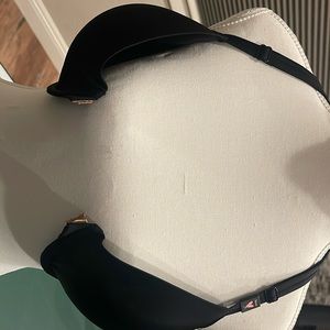 Razorback snap in front Victoria’s Secret bra